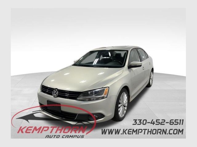 2011 VOLKSWAGEN Jetta