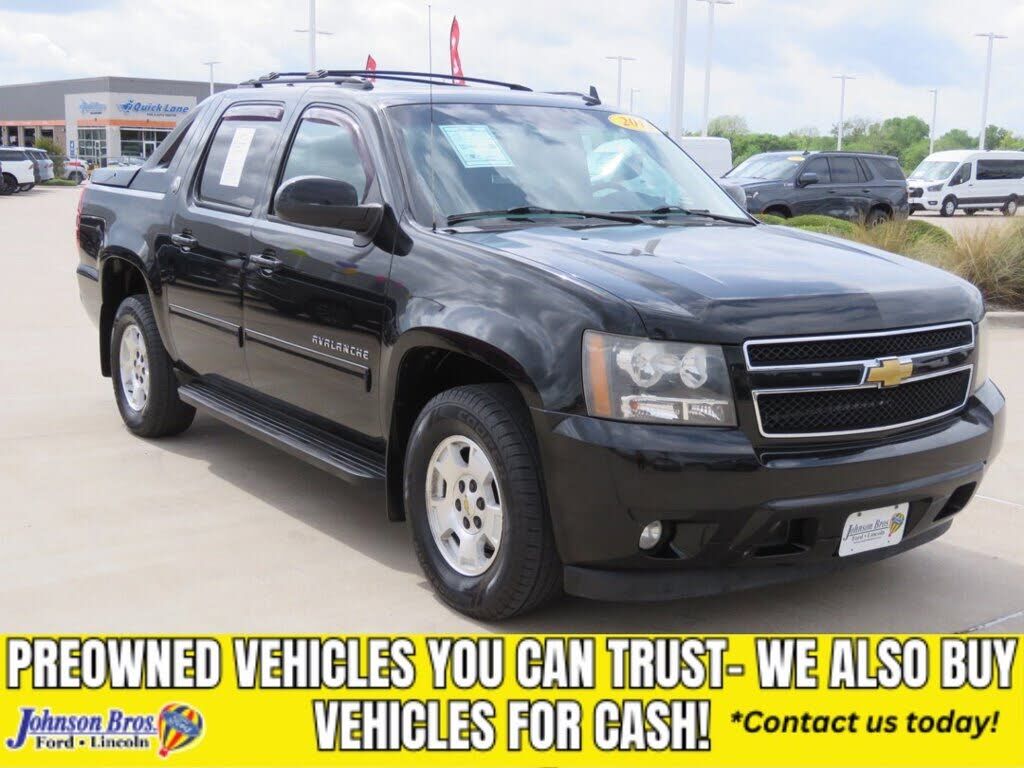 2013 CHEVROLET Avalanche