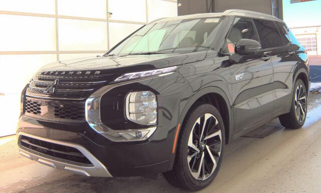 2025 MITSUBISHI Outlander