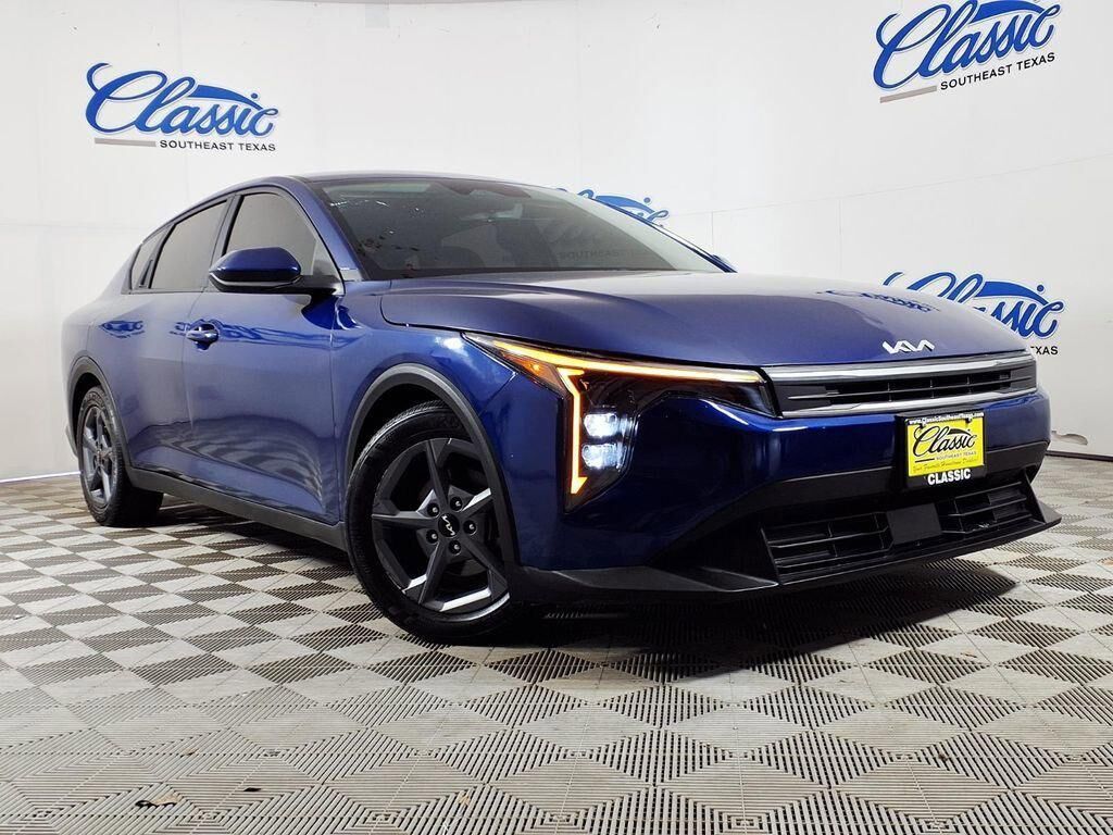 2025 KIA K4