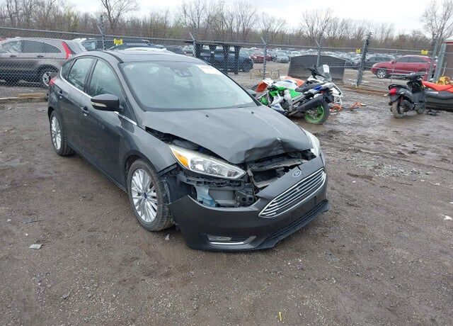2017 FORD Focus