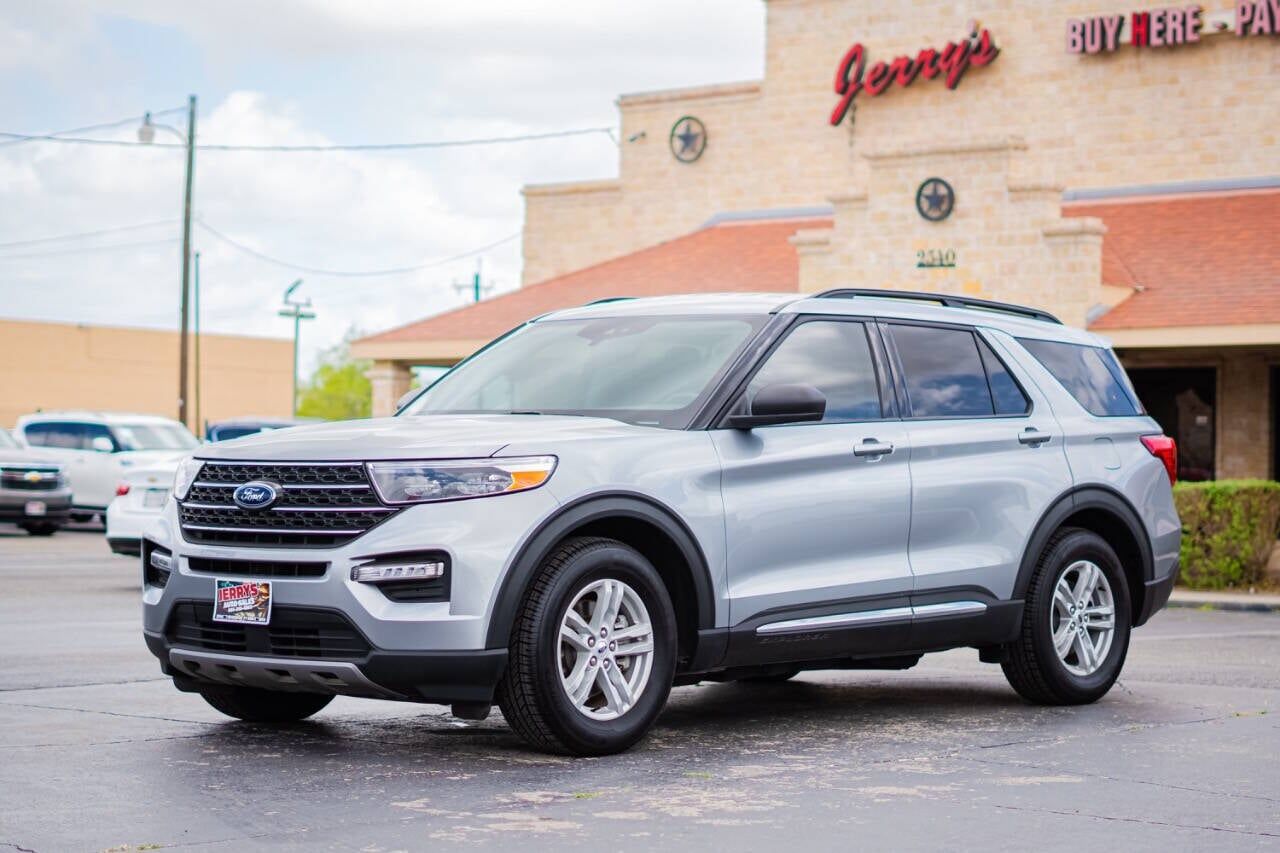 2024 FORD Explorer