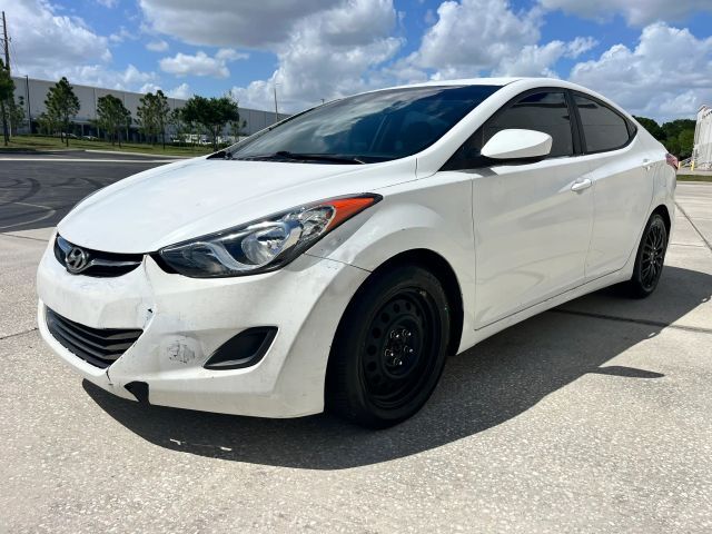 2011 HYUNDAI Elantra