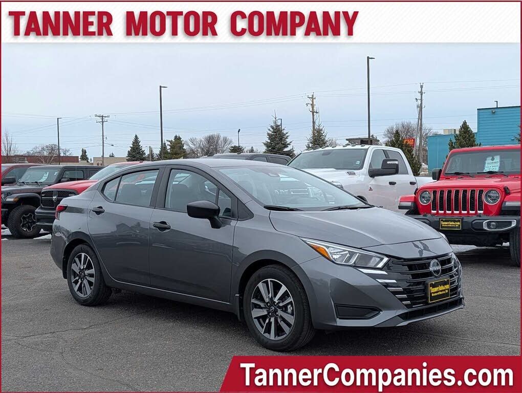 2024 NISSAN Versa