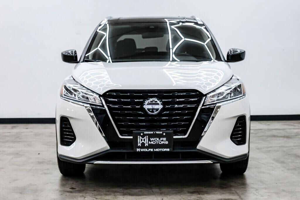 2024 NISSAN Kicks