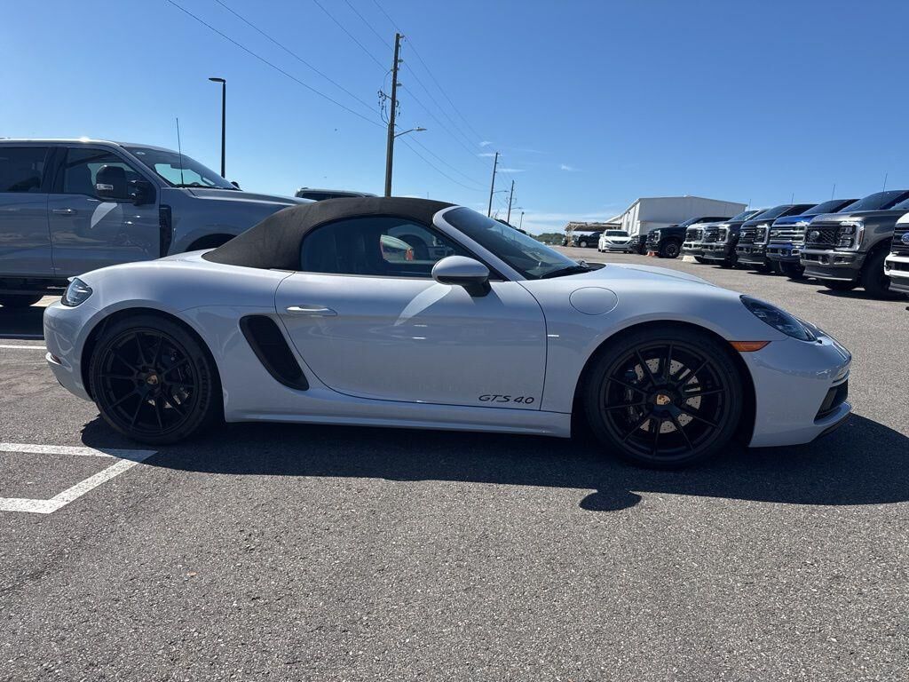2024 PORSCHE 718