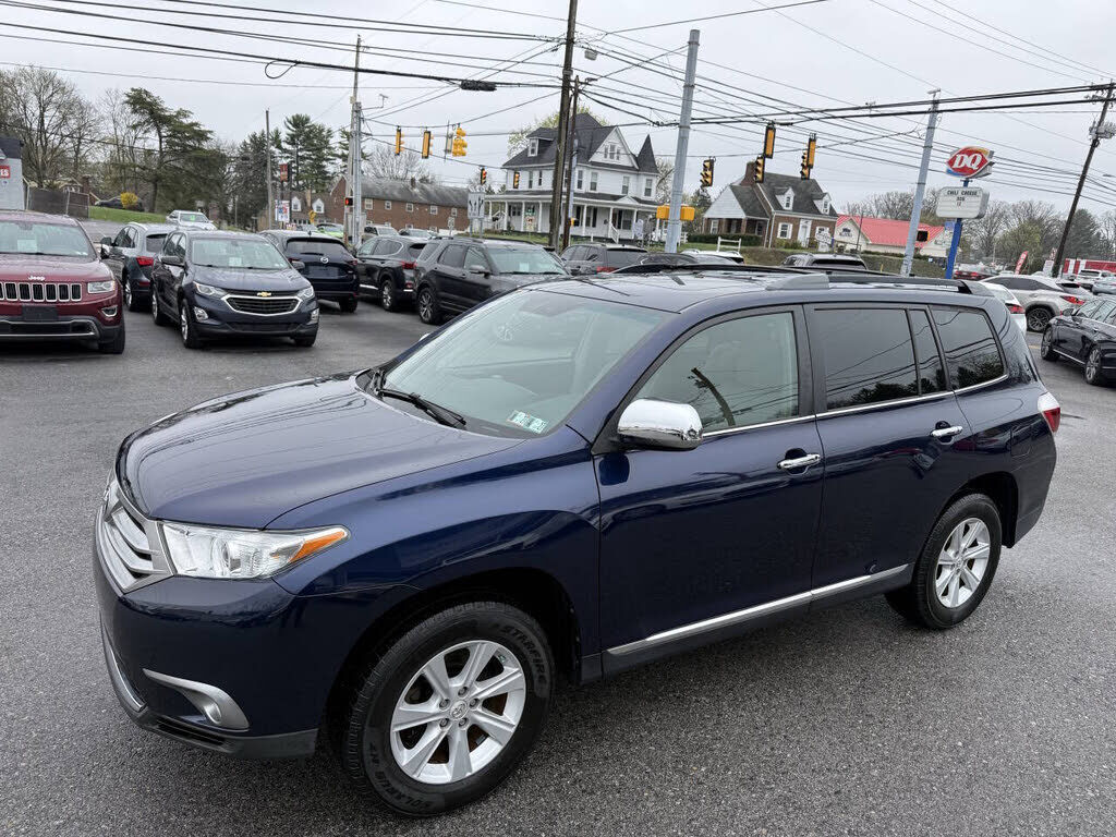 2011 TOYOTA Highlander