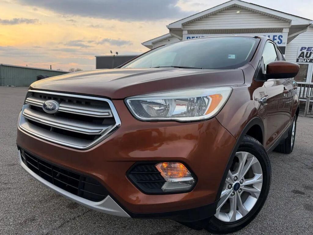 2017 FORD Escape