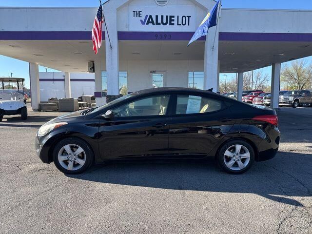 2013 HYUNDAI Elantra