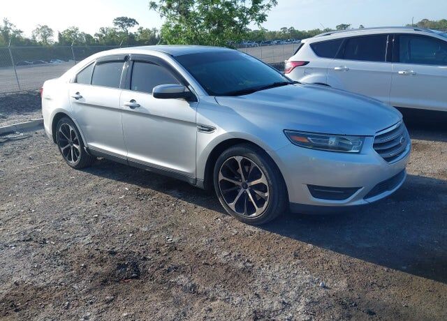 2015 FORD Taurus