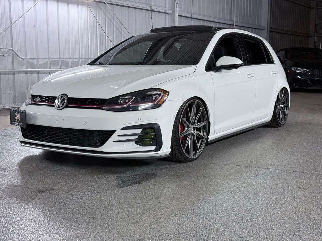 2019 VOLKSWAGEN Golf GTI