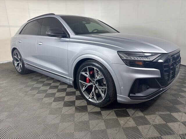 2022 AUDI SQ8