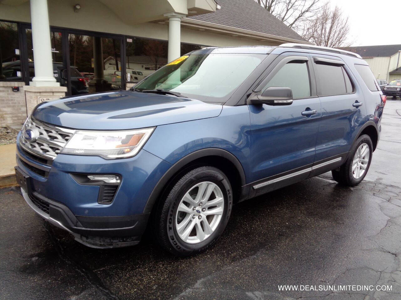 2018 FORD Explorer