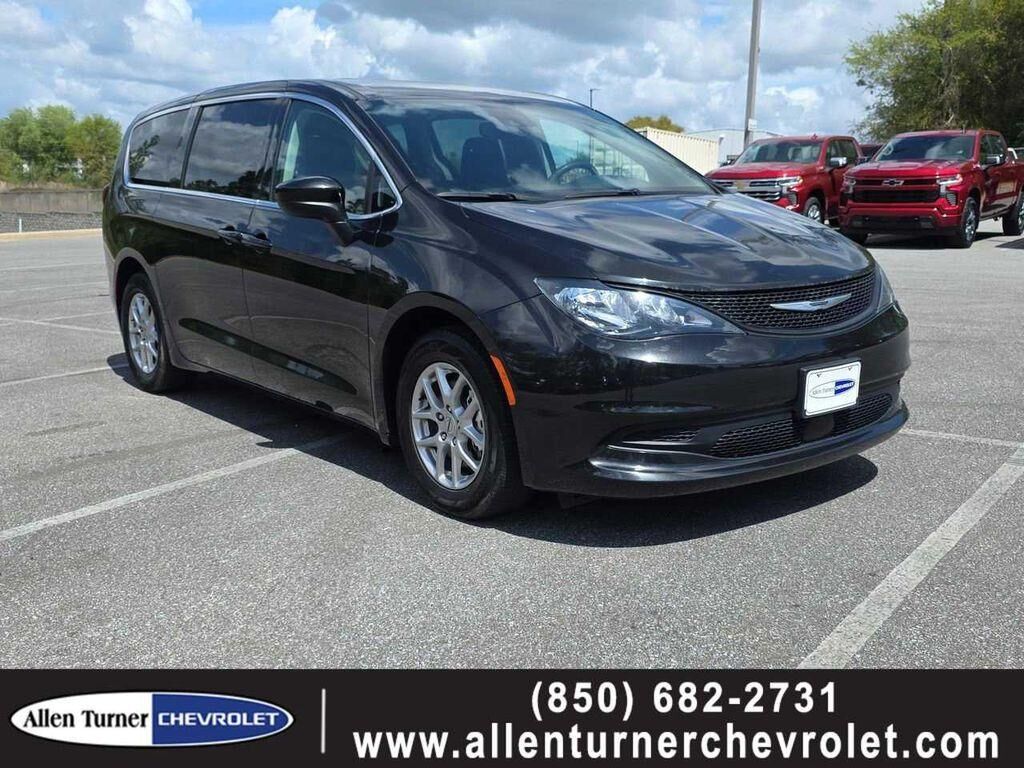 2023 CHRYSLER Voyager