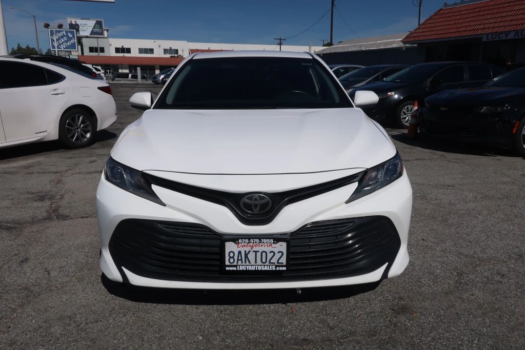 2018 TOYOTA Camry