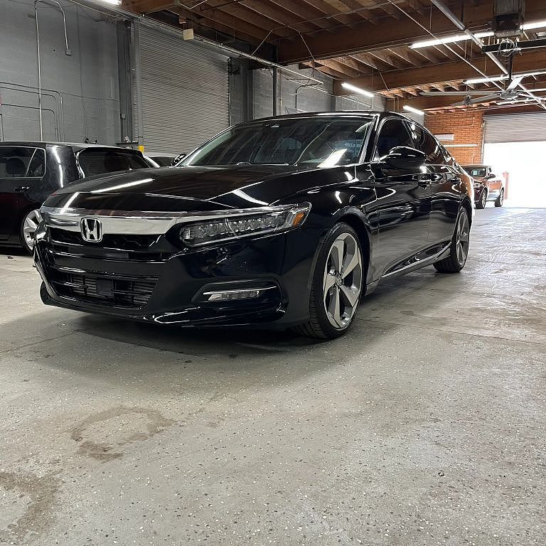 2018 HONDA Accord