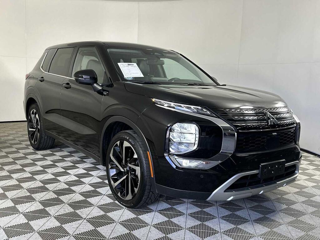2024 MITSUBISHI Outlander