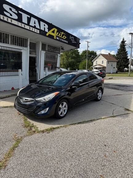 2013 HYUNDAI Elantra