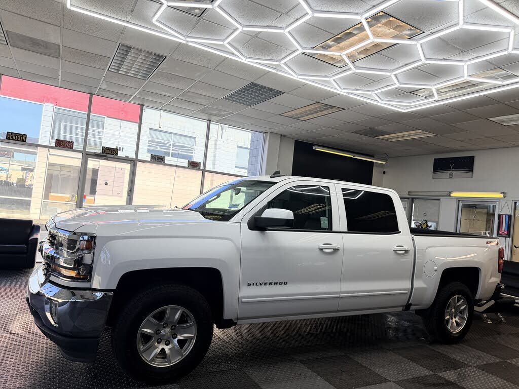 2017 CHEVROLET Silverado