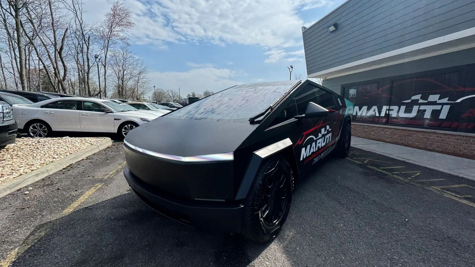 2024 TESLA Cybertruck