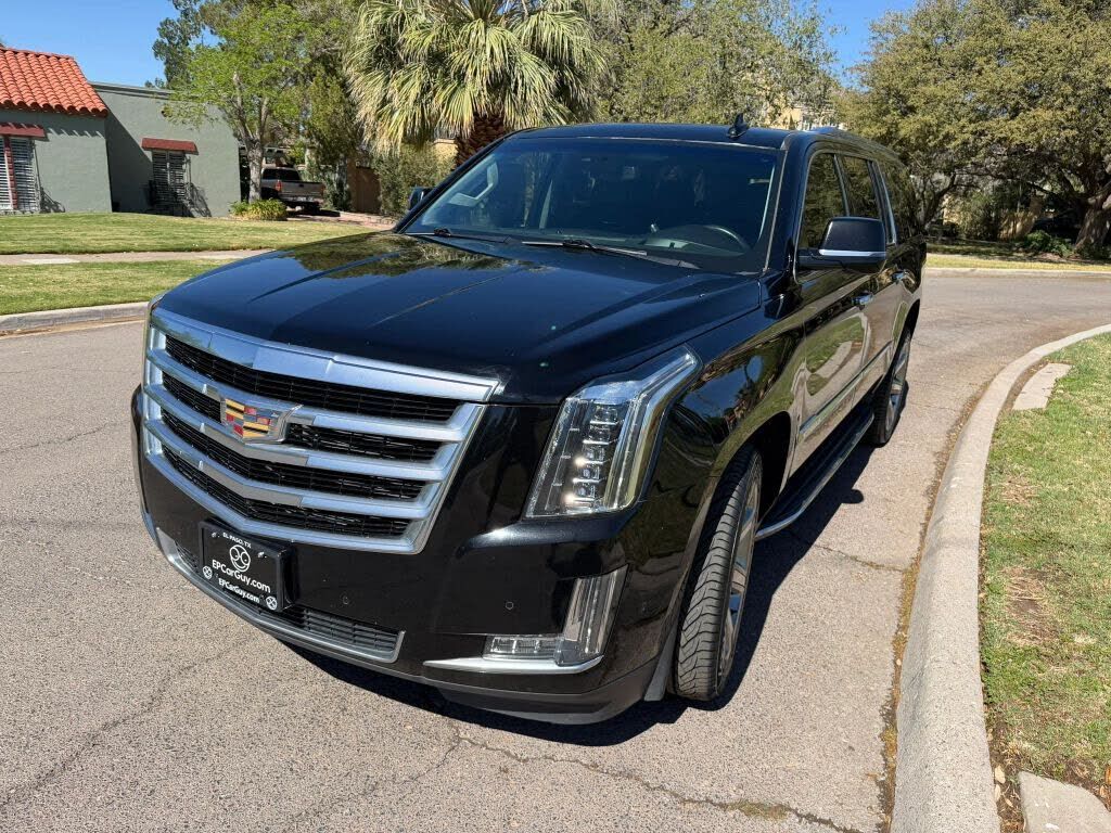 2018 CADILLAC Escalade ESV