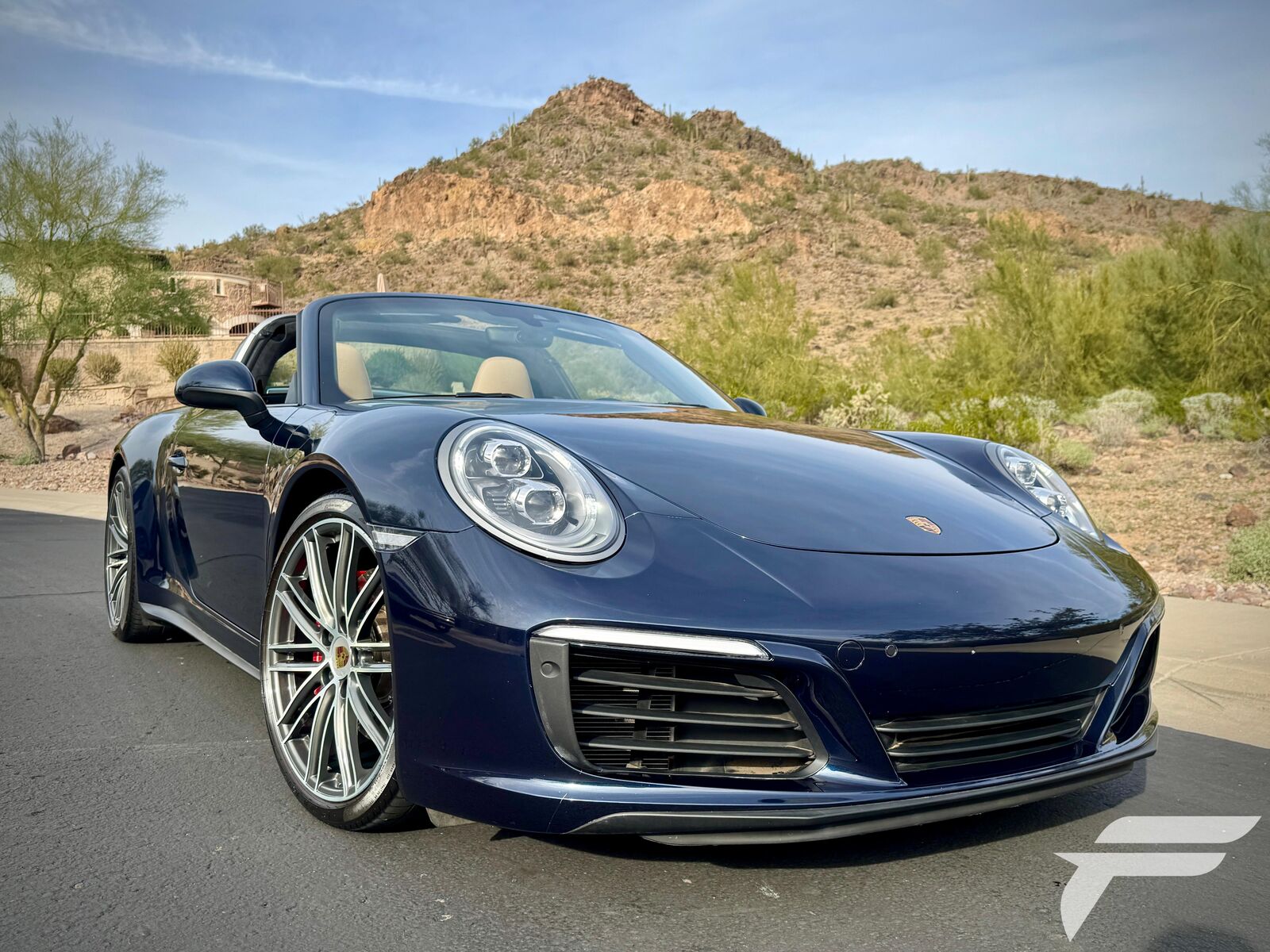 2019 PORSCHE 911