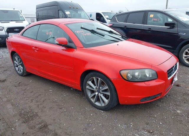 2010 VOLVO C70