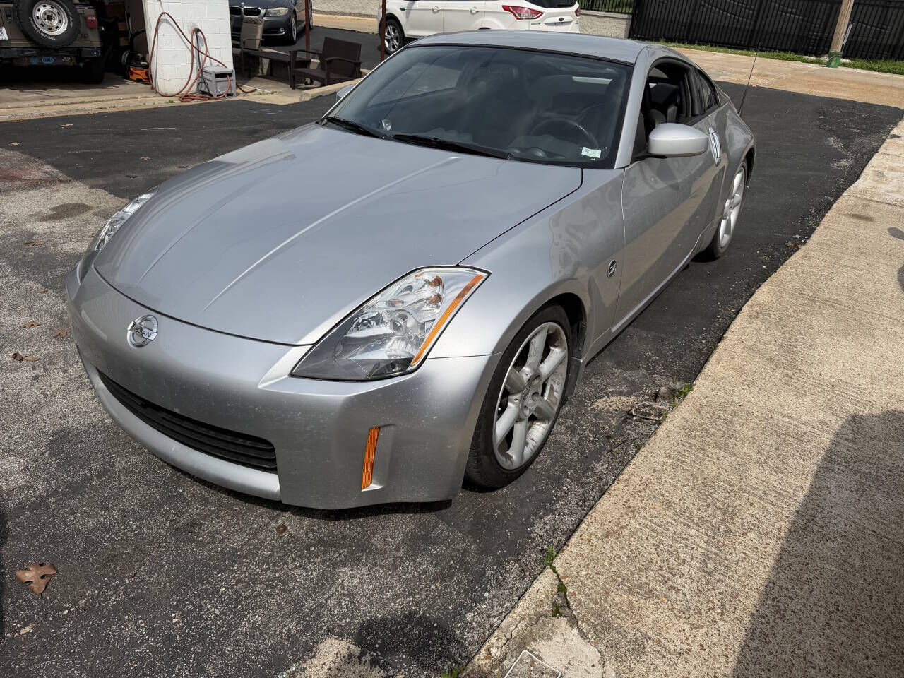 2003 NISSAN 350Z
