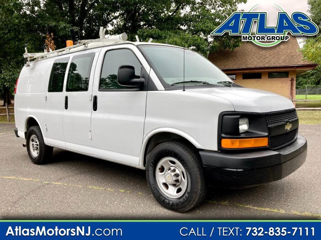 2011 CHEVROLET Express