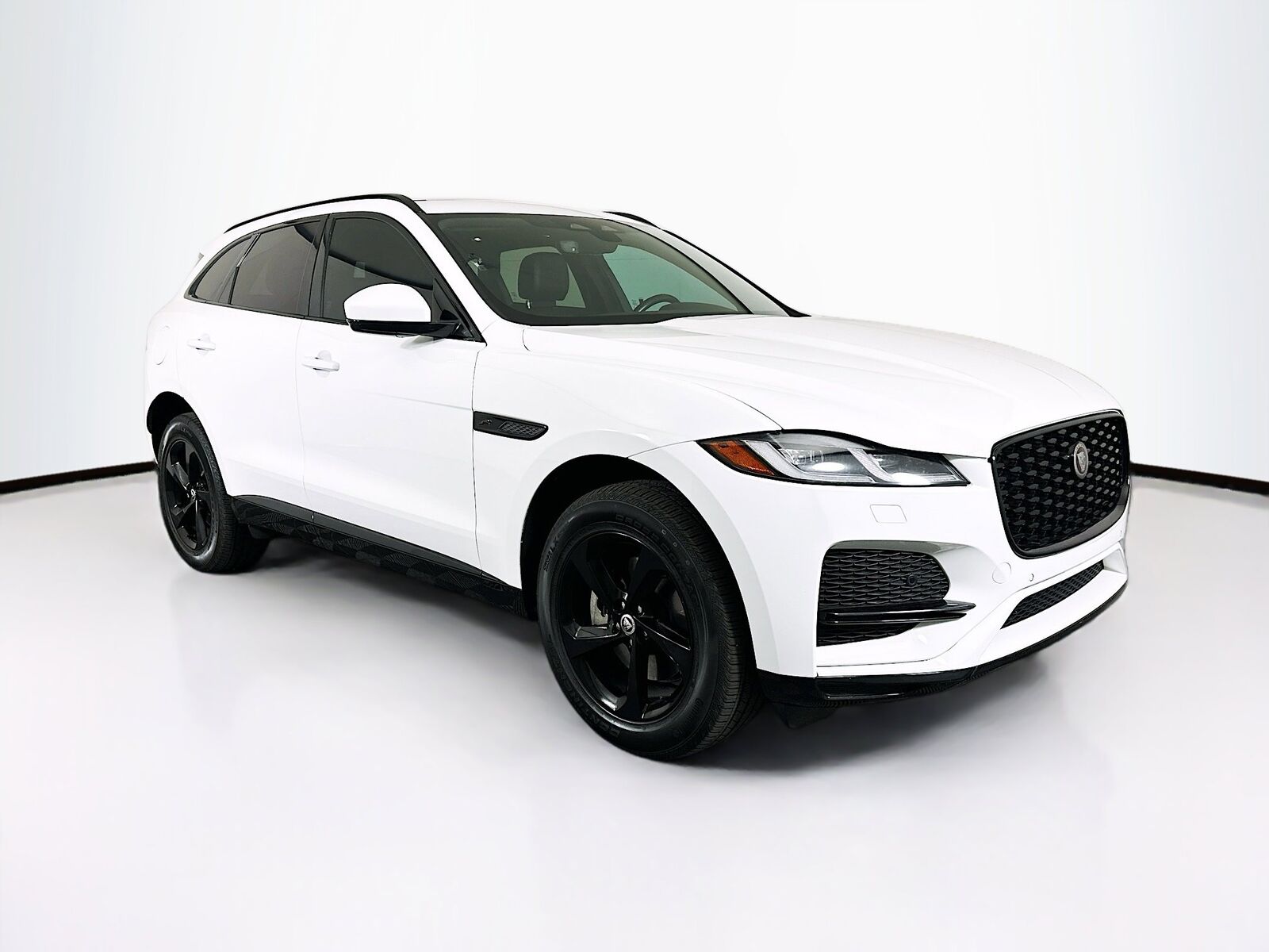 2023 JAGUAR F-Pace
