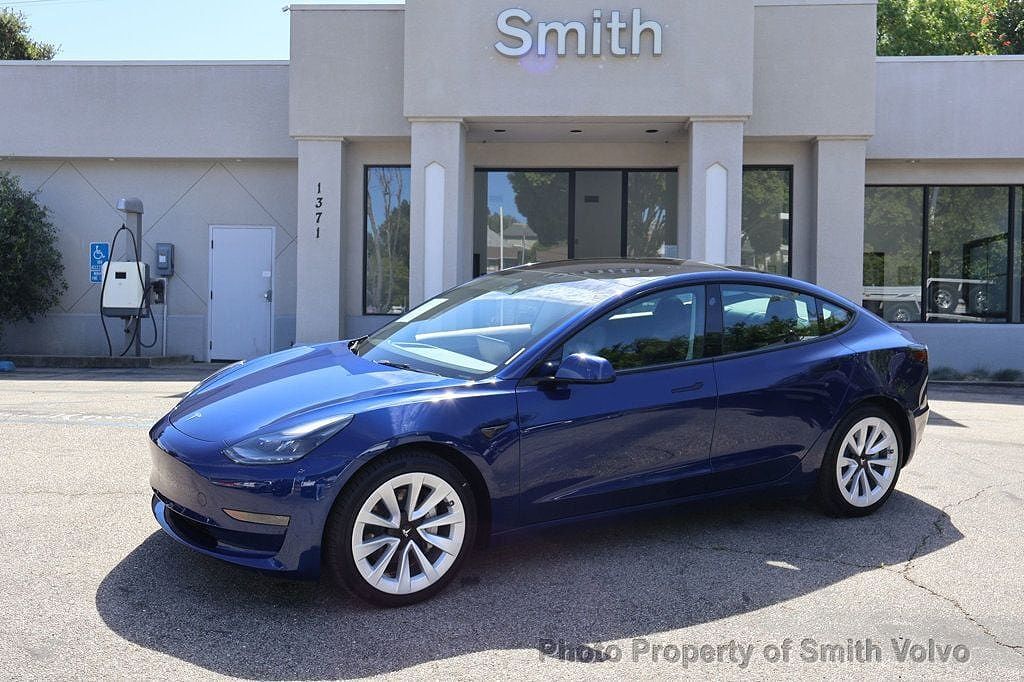 2023 TESLA Model 3