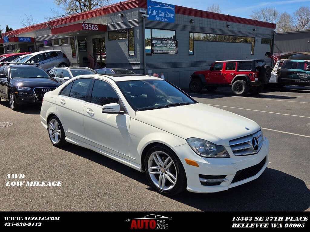 2012 MERCEDES-BENZ C-Class