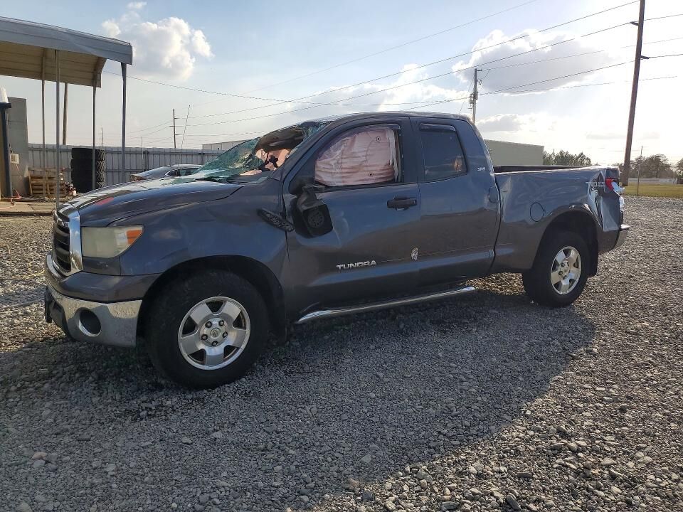 2011 TOYOTA Tundra