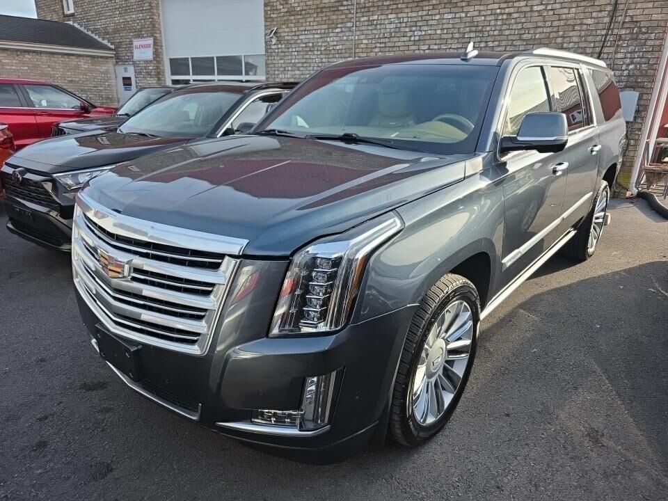 2019 CADILLAC Escalade ESV