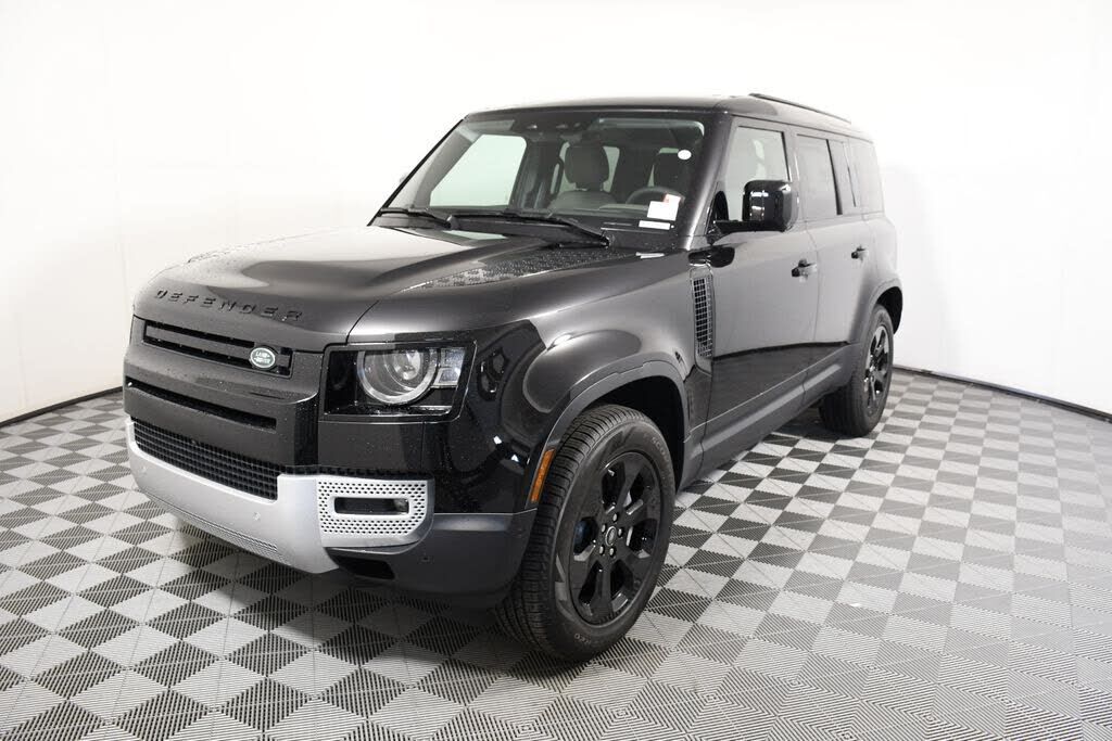 2025 LAND ROVER Defender