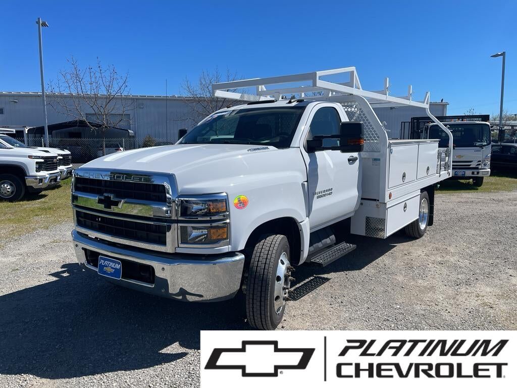 2023 GMC Silverado Medium Duty