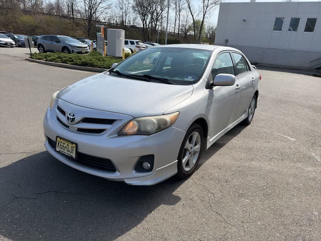2011 TOYOTA Corolla