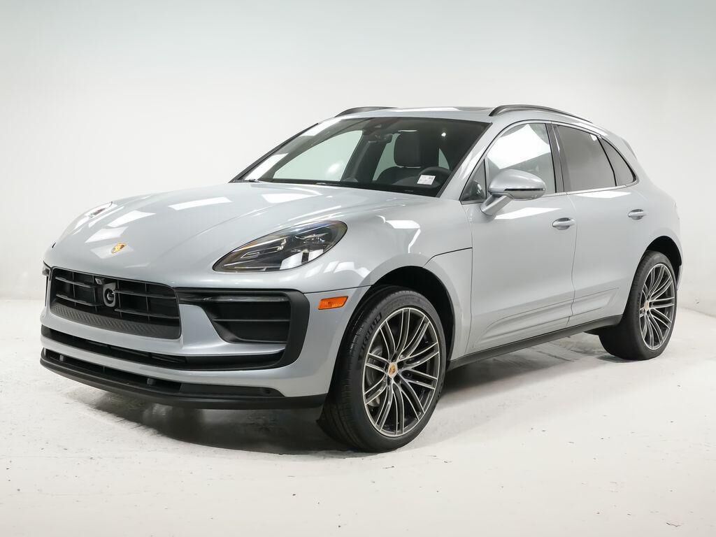 2026 PORSCHE Macan
