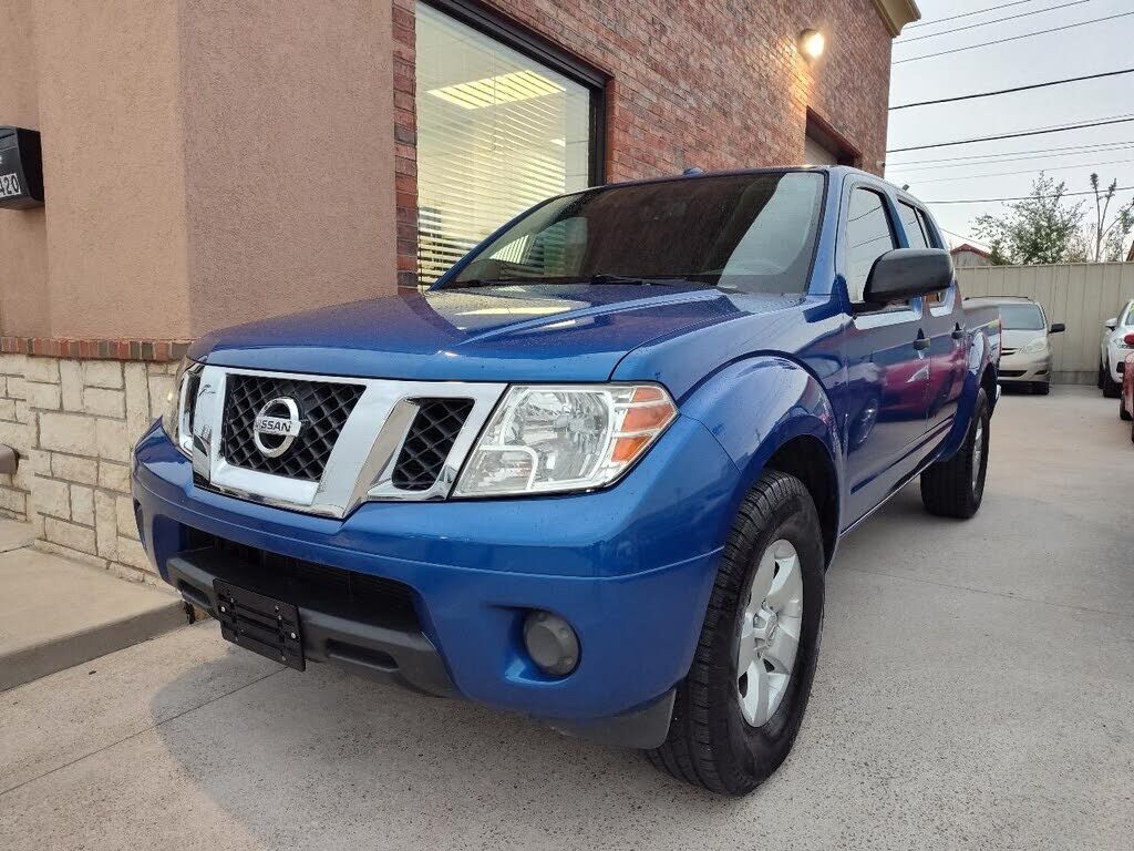 2012 NISSAN Frontier