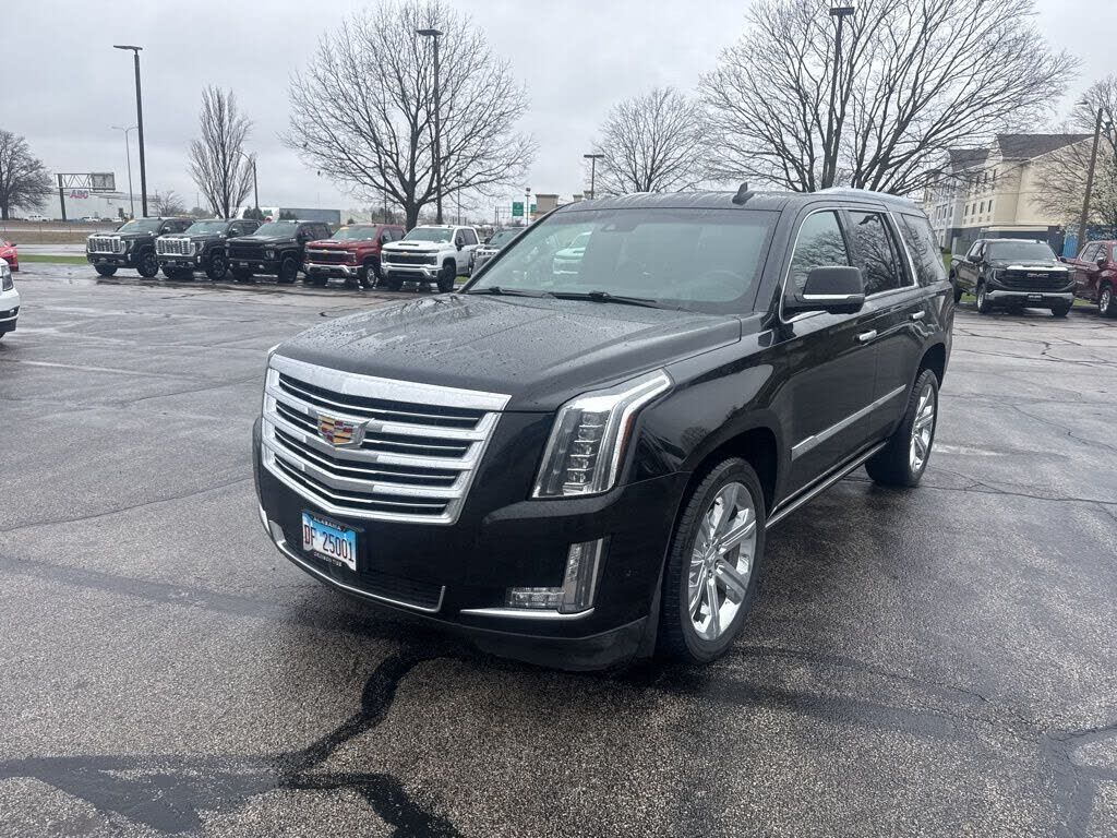 2017 CADILLAC Escalade