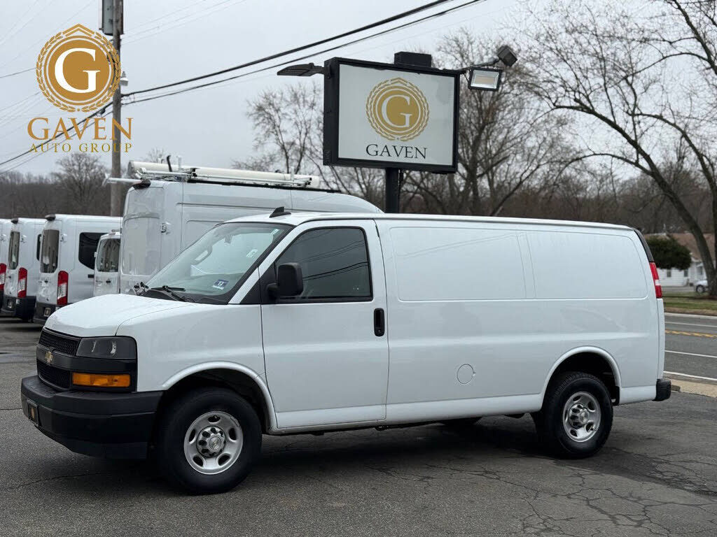 2023 CHEVROLET Express