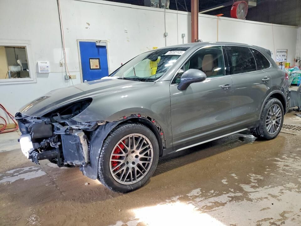 2016 PORSCHE Cayenne