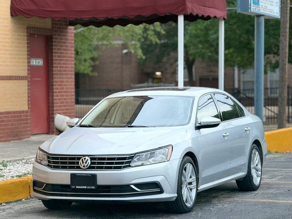 2019 VOLKSWAGEN Passat