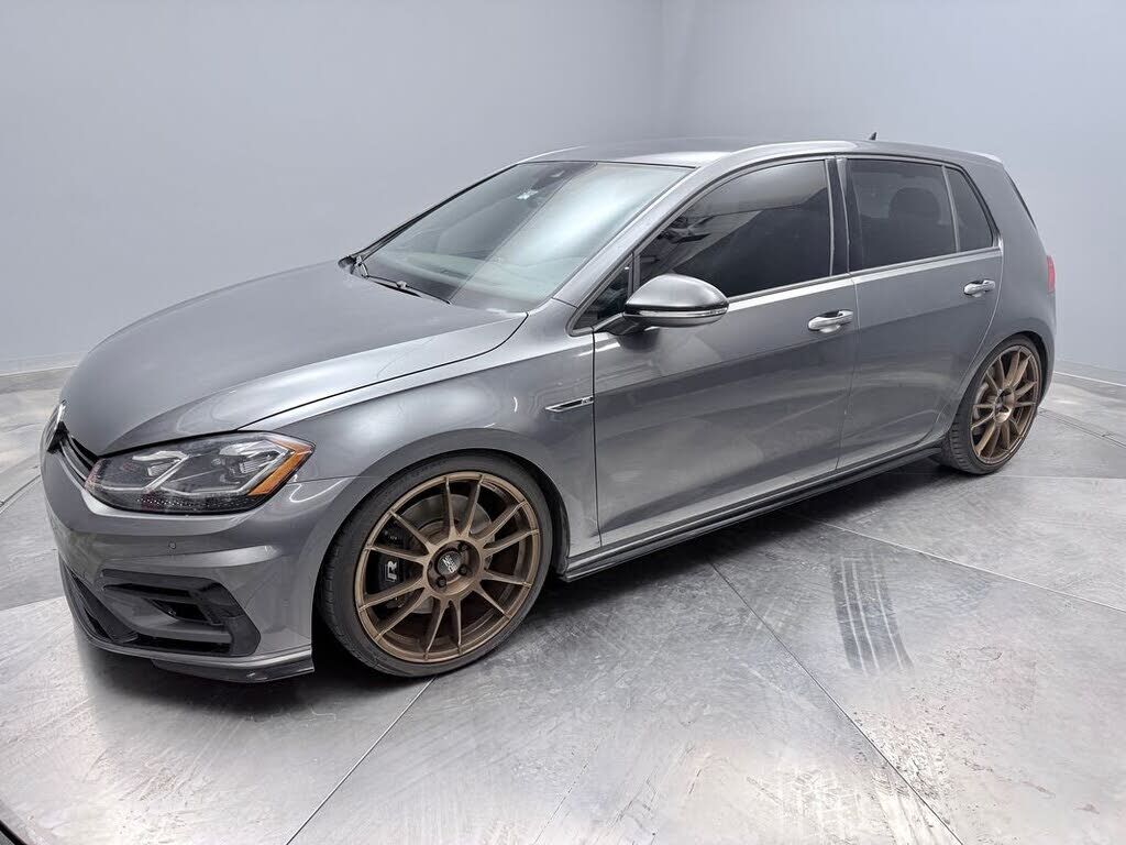 2018 VOLKSWAGEN Golf R