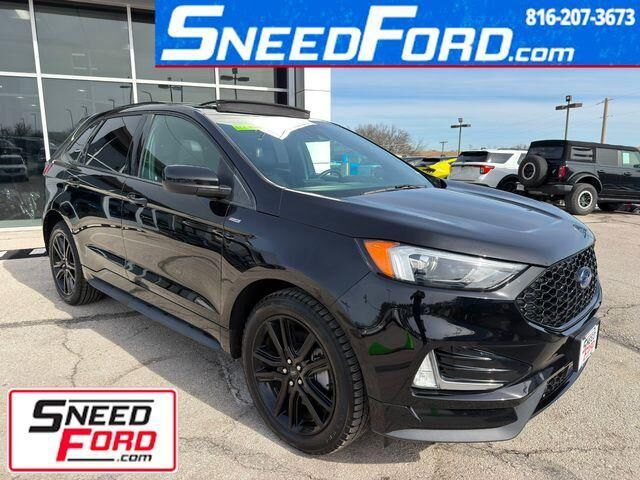2022 FORD Edge