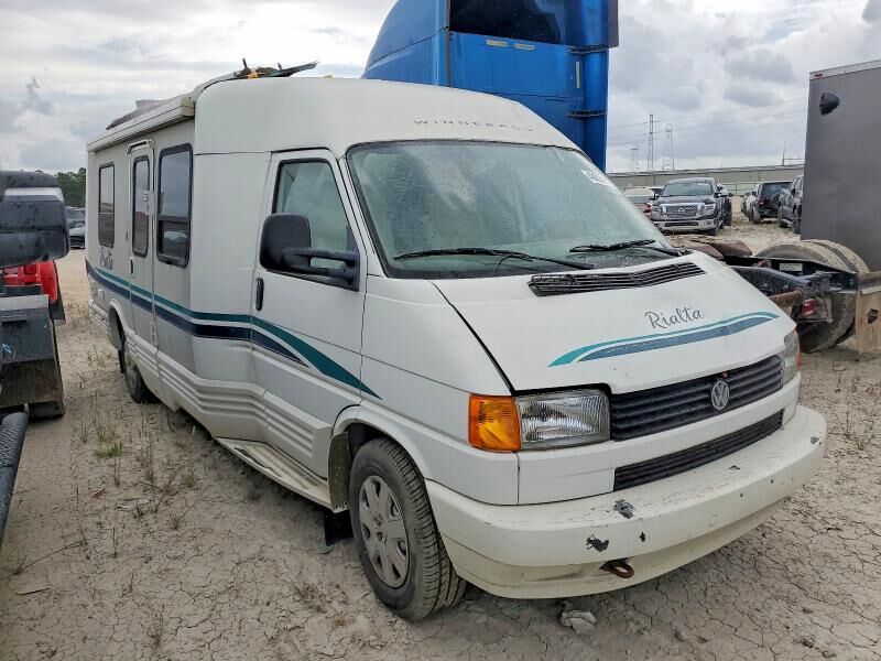 1996 WINNEBAGO Class C