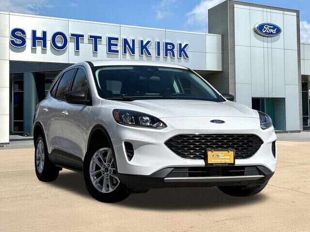 2022 FORD Escape