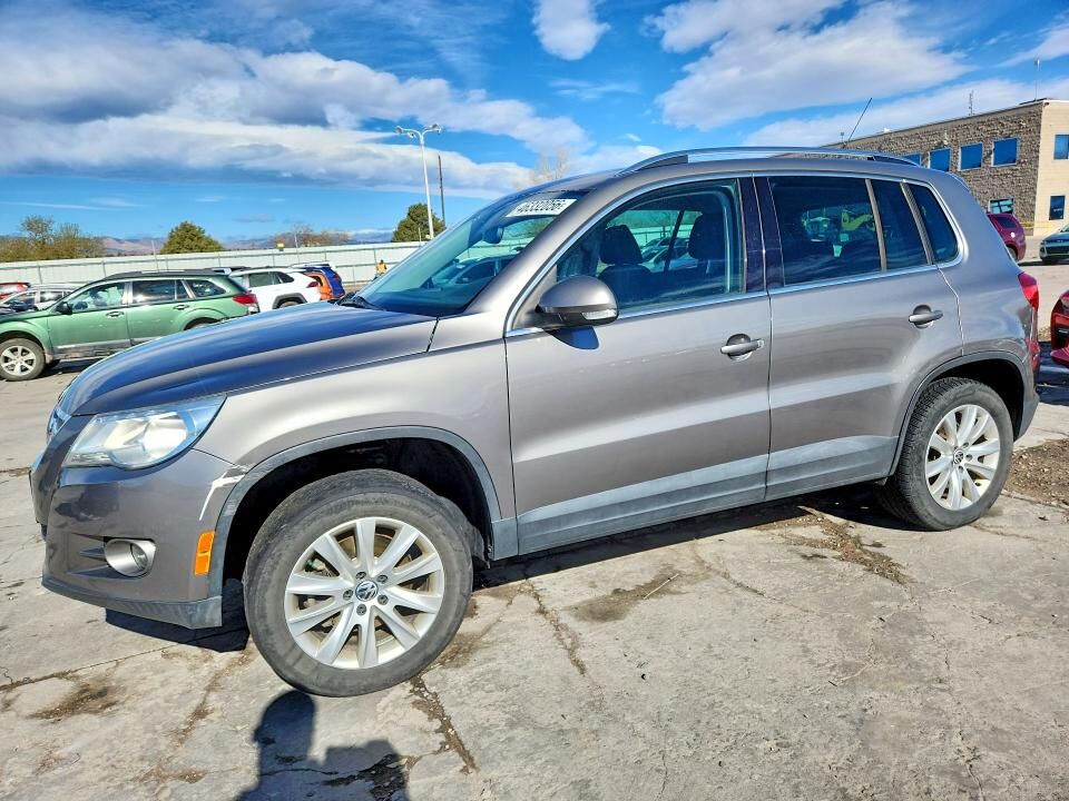 2010 VOLKSWAGEN Tiguan