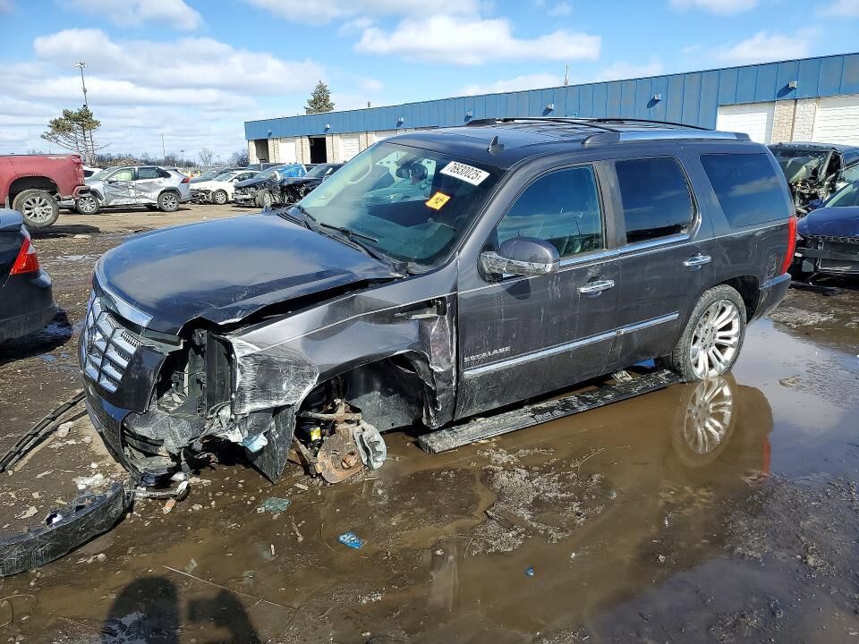 2010 CADILLAC Escalade