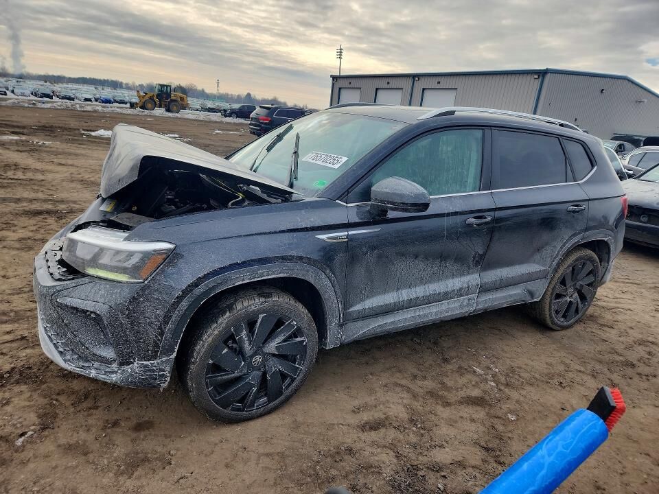 2024 VOLKSWAGEN Taos 4Motion